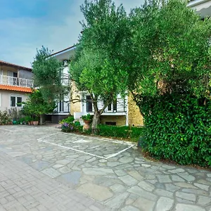 Aparthotel Newstory, Posidi